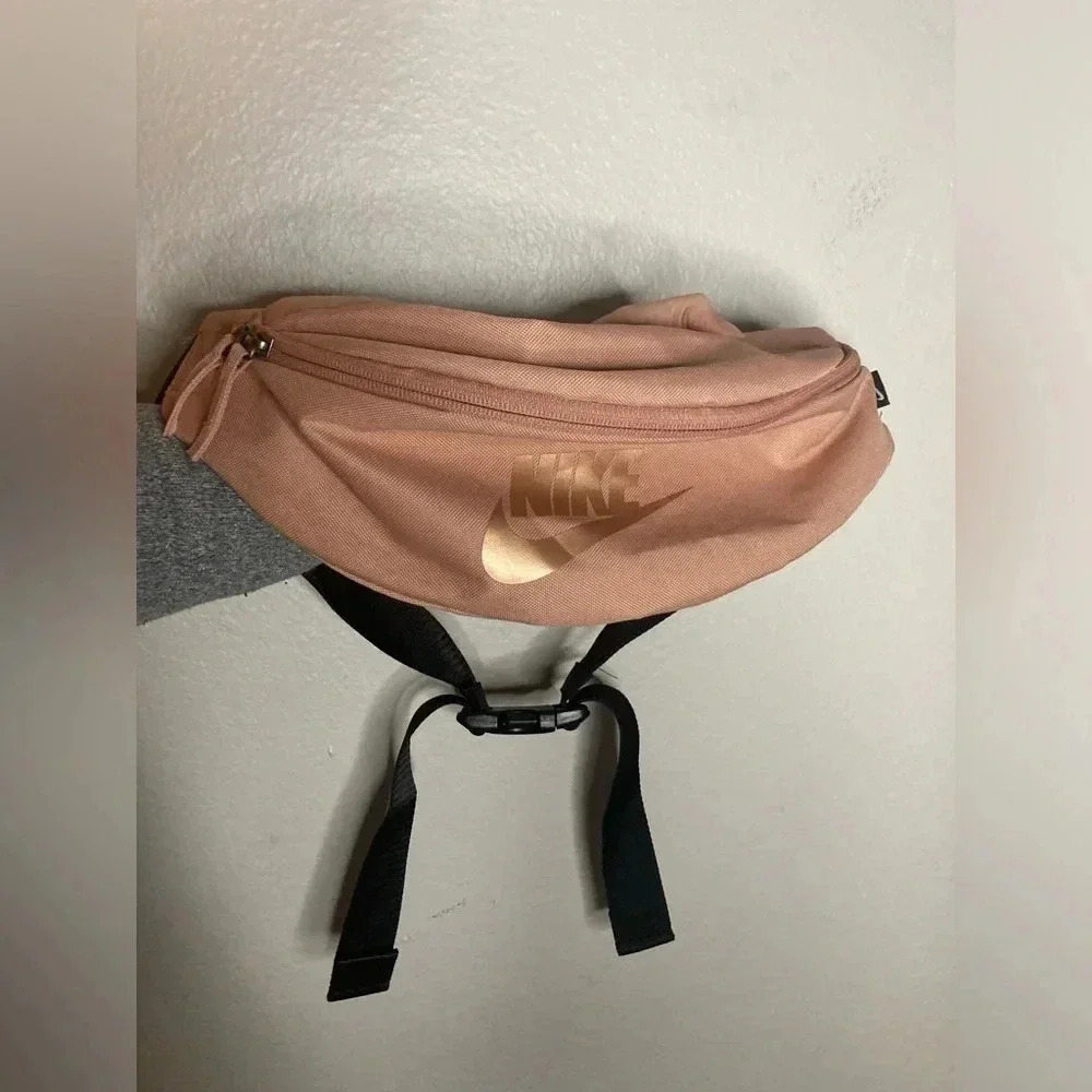 Nike Peach Colored Belt Bag Waistpack